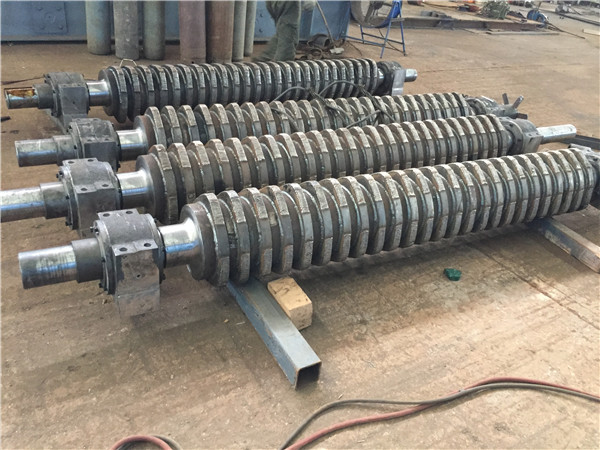 波輥機(jī)輥子備件